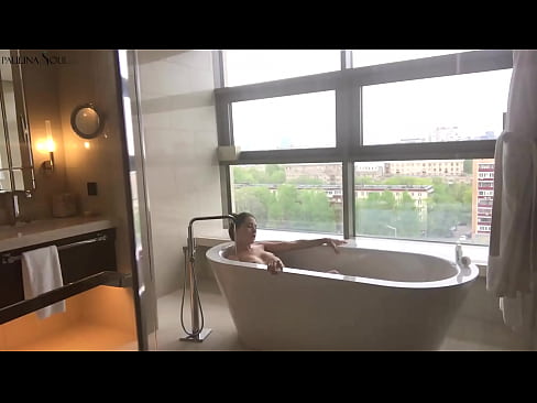 ❤️ Tremendous nwa ọhụrụ mmasị jerking anya ọtụ ya n'ime ụlọ ịwụ ahụ ❌ na anyi ❌️